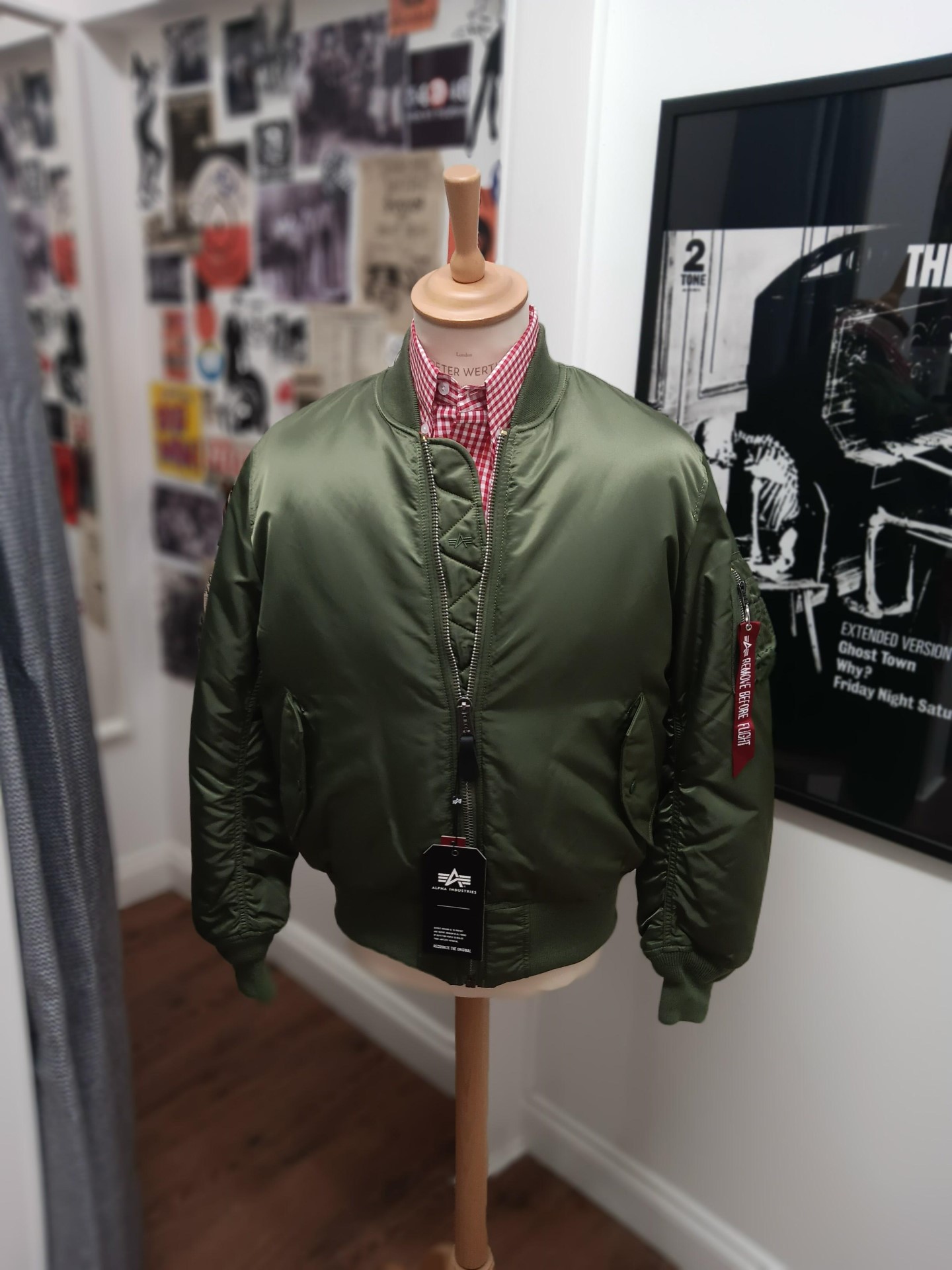 Ma1 green bomber jacket hotsell