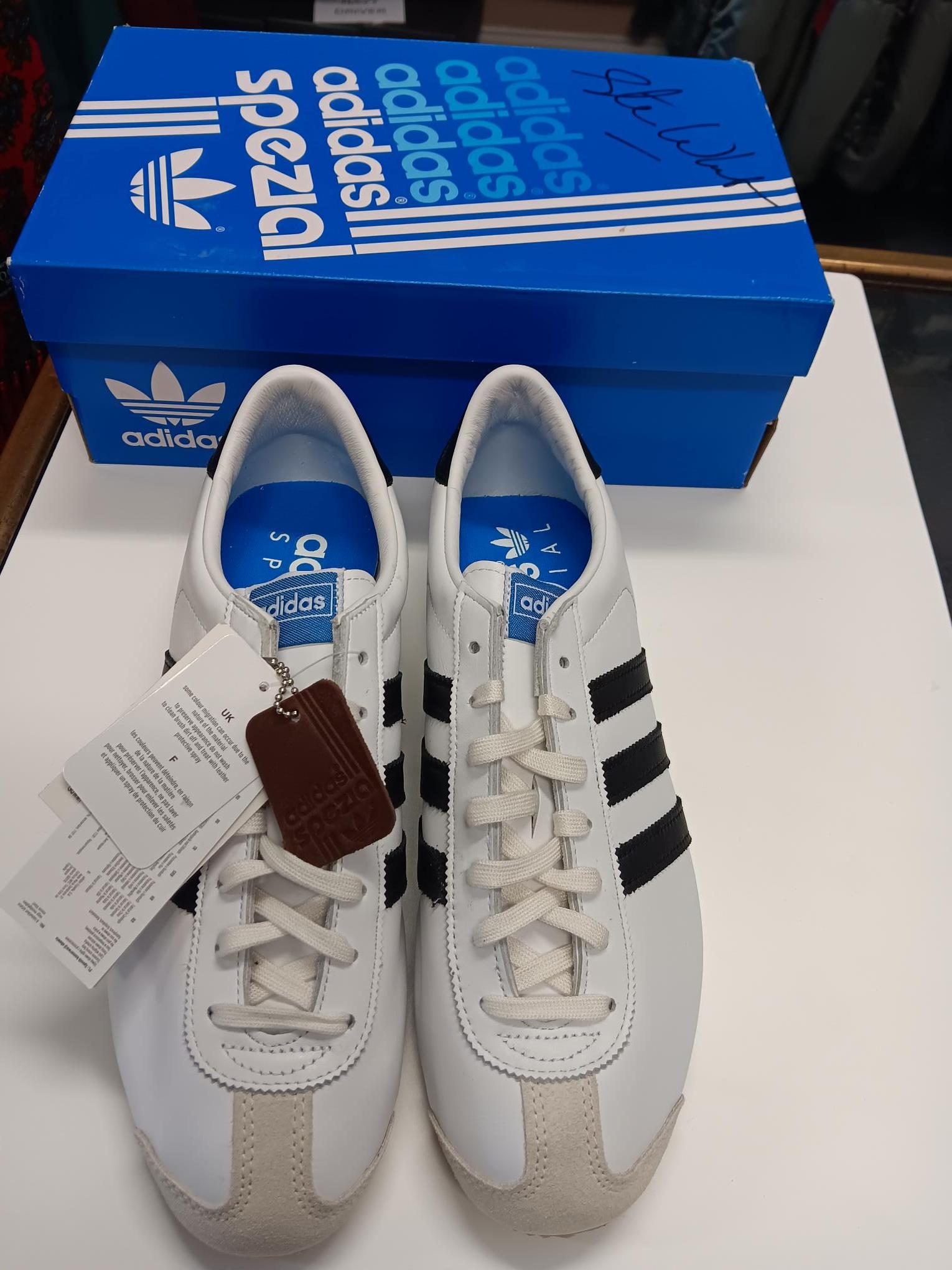 - Adidas Spezial